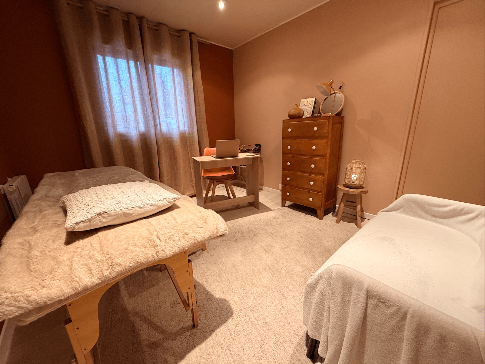 Espace de soins énergétiques - Ambiance chaleureuse